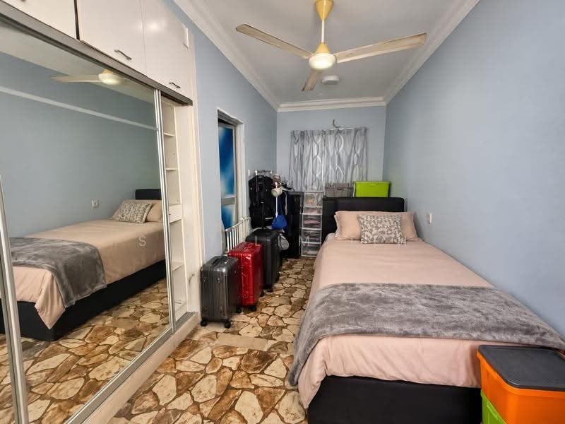 Rumah Teres untuk Dijual di Taman Aman Putra (Puchong) - Siet Lim Teh - PropertyGuru.com.my