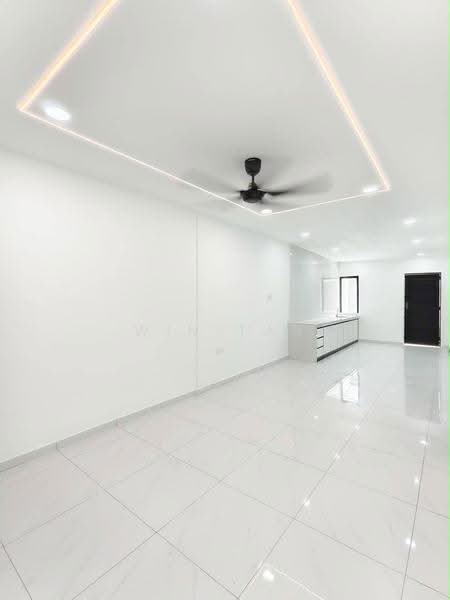 1-storey Terraced House for Sale in Ulu Tiram (Johor) - Win Tan - Living Room - PropertyGuru.com.my