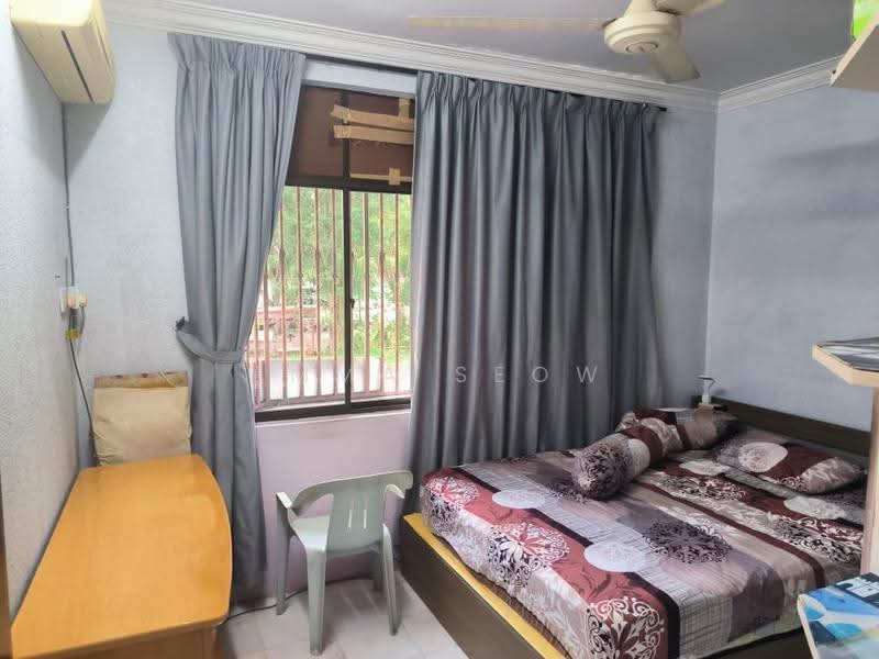 Flat for Rent at Lucky Garden - Emma Seow - Bedroom - PropertyGuru.com.my
