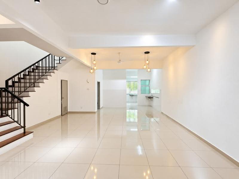 Rumah Teres 2-Tingkat untuk Dijual di Bukit Banyan (Sungai Petani) - Thiru Murugan - Living Room - PropertyGuru.com.my