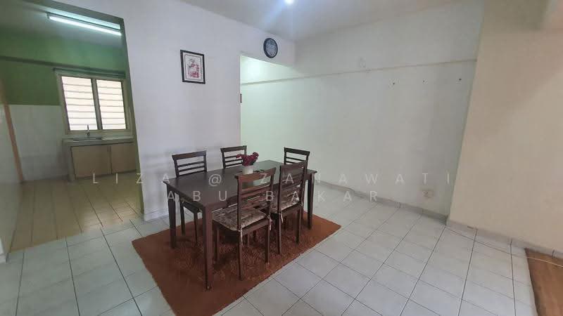 Apartment for Rent at Pangsapuri Sri Cempaka - Liza @ Zanawati Abu Bakar - Kitchen - PropertyGuru.com.my