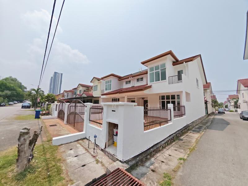 2-storey Terraced House for Sale in TAMAN PUCHONG UTAMA (Puchong) - Evan Goh - Exterior - PropertyGuru.com.my