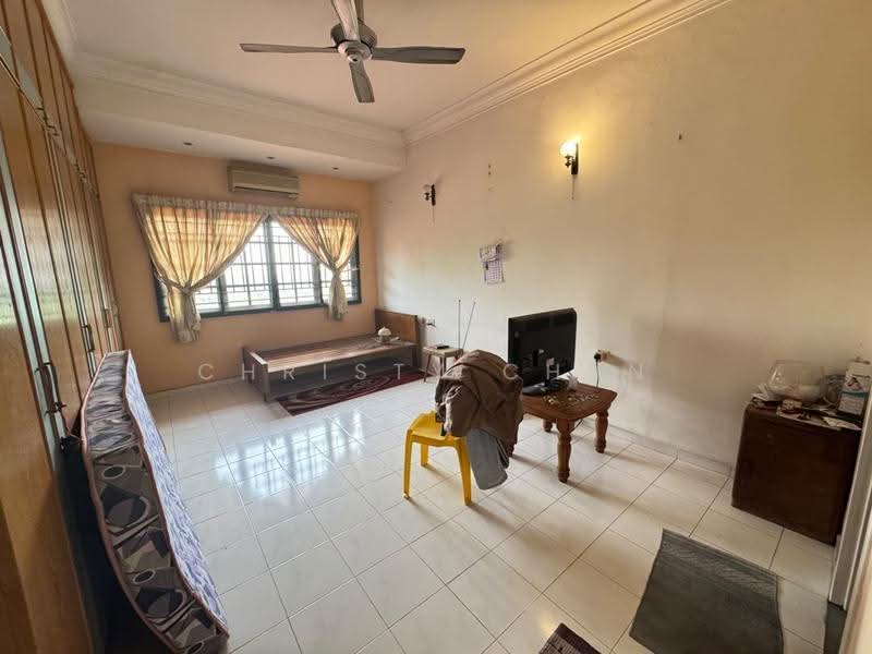 Apartment for Sale at Pangsapuri Excelsa - Christy Chan - Bedroom - PropertyGuru.com.my