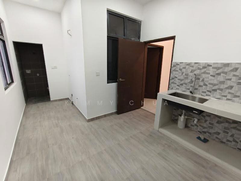 2-storey Terraced House for Sale in Bandar Seri Alam (Masai) - Kimmy Chua - Kitchen - PropertyGuru.com.my