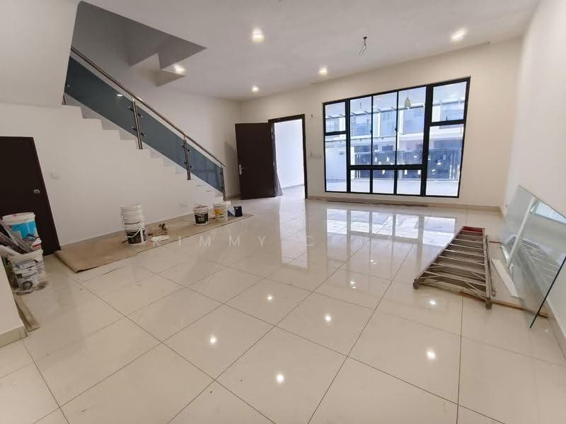 2-storey Terraced House for Sale in Bandar Seri Alam (Masai) - Kimmy Chua - Living Room - PropertyGuru.com.my