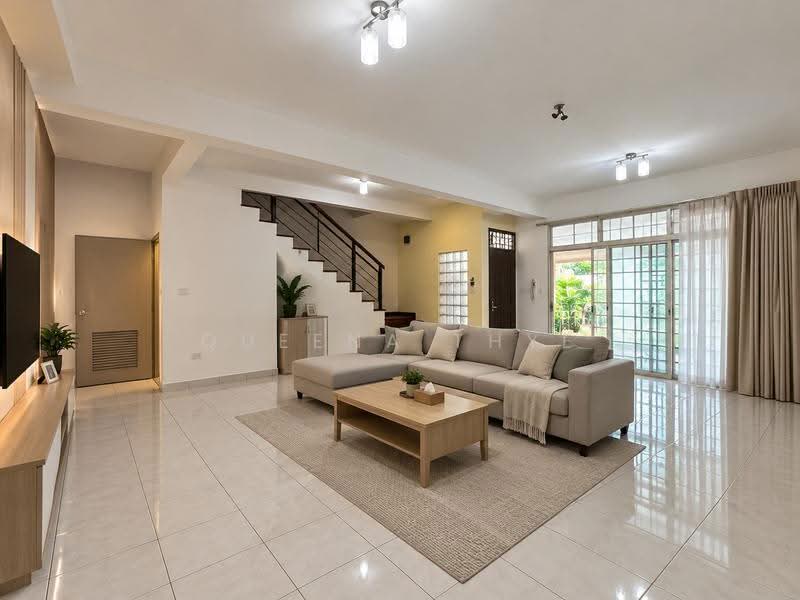 2-storey Terraced House for Sale in Taman Desa Tebrau (Tebrau) - Queena Thye - Living Room - PropertyGuru.com.my