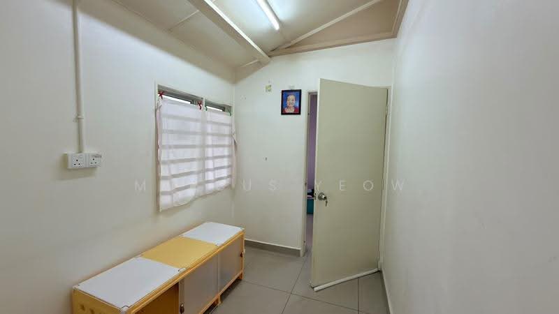 Bungalow House for Sale in Taman Labu Jaya (Seremban) - Marcus Yeow - PropertyGuru.com.my