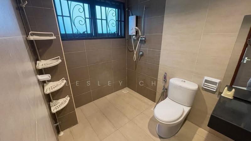 Semi-Detached House for Sale in Taman Bukit Suria II (Cheras) - Lesley Chik - Bathroom - PropertyGuru.com.my