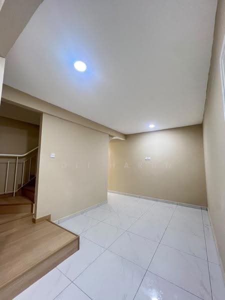 2-storey Terraced House for Sale in Bandar Baru Permas Jaya (Permas Jaya) - Adli Harun - Interior - PropertyGuru.com.my