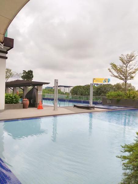 Kediaman Servis untuk Disewa di Isola - Herman Thow - Pool - PropertyGuru.com.my