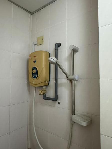 Kondominium untuk Dijual di Platinum Lake PV 12 - Aaron Ong - Bathroom - PropertyGuru.com.my