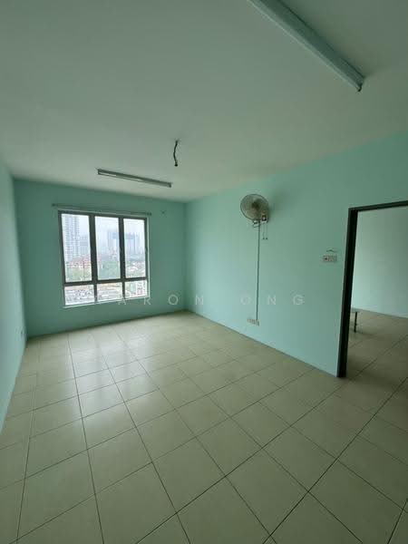 Kondominium untuk Dijual di Platinum Lake PV 12 - Aaron Ong - Living Room - PropertyGuru.com.my