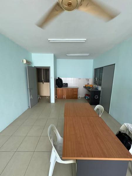 Kondominium untuk Dijual di Platinum Lake PV 12 - Aaron Ong - Kitchen - PropertyGuru.com.my