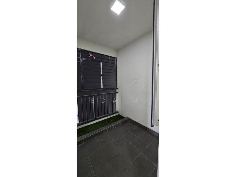 Kediaman Servis untuk Disewa di Maxim Citylights - Eda M - Balcony - PropertyGuru.com.my