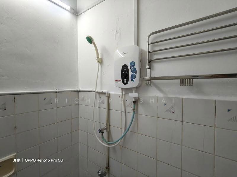 Rumah Teres 2-Tingkat untuk Disewa di Permas Jaya (Johor Bahru) - Richard Shai - Bathroom - PropertyGuru.com.my