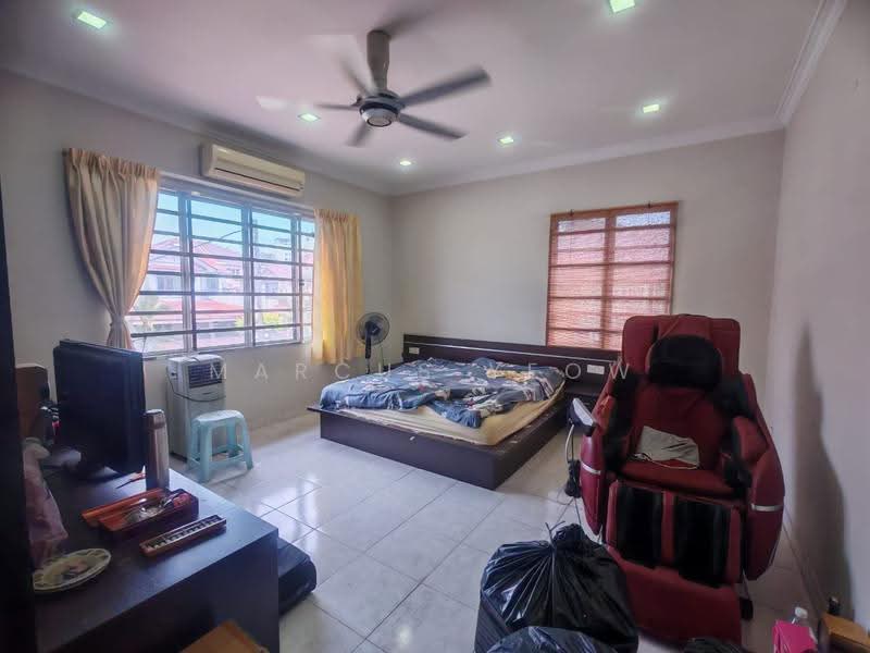 Rumah Berkembar untuk Disewa di Taman Bukit Serdang (Seri Kembangan) - Marcus Yeow - PropertyGuru.com.my