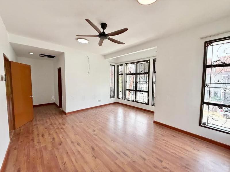 Rumah Teres 2-Tingkat untuk Dijual di Alam Sari (Bangi) - AINUR HAMDAN - Living Room - PropertyGuru.com.my