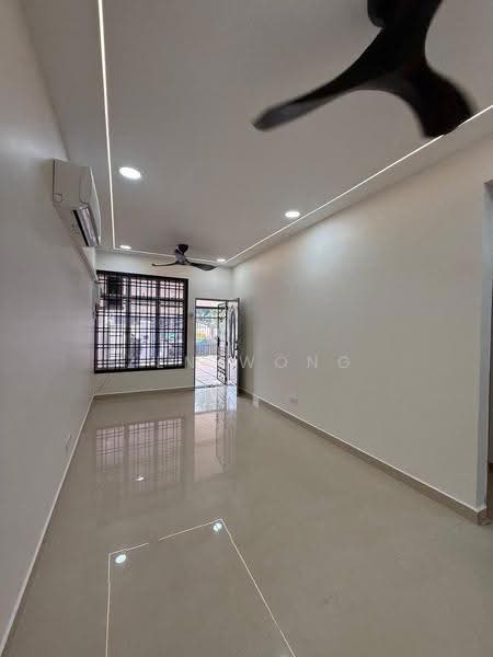 Rumah Teres 1-Tingkat untuk Dijual di Taman Setia Indah (Tebrau) - Zen Wong - Living Room - PropertyGuru.com.my
