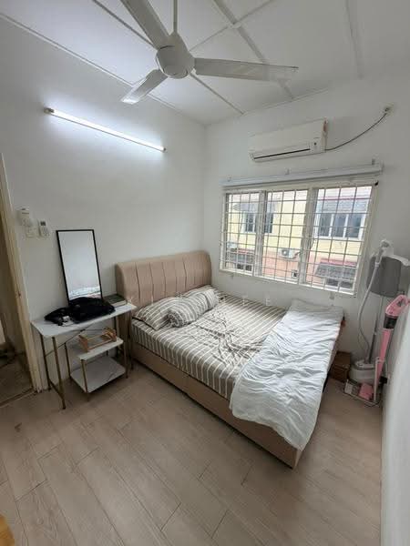 Pangsapuri untuk Dijual di Taman Medan Pejasa - Xin Nee - Bedroom - PropertyGuru.com.my