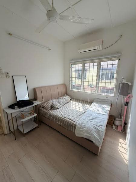 Pangsapuri untuk Dijual di Taman Medan Pejasa - Xin Nee - Bedroom - PropertyGuru.com.my