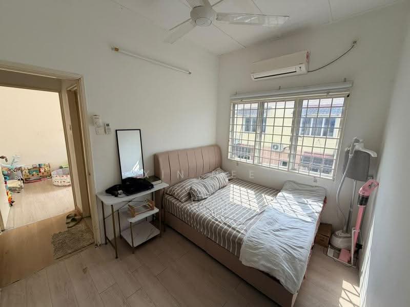 Pangsapuri untuk Dijual di Taman Medan Pejasa - Xin Nee - Bedroom - PropertyGuru.com.my