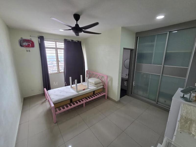 Kondominium untuk Dijual di 228 Kondominium - Marcus Lee - Bedroom - PropertyGuru.com.my
