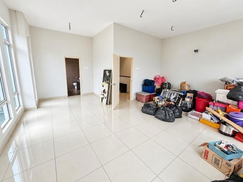 Cluster House for Sale in Nusa Sentral (Iskandar Puteri (Nusajaya)) - Kinki Teow - Living Room - PropertyGuru.com.my