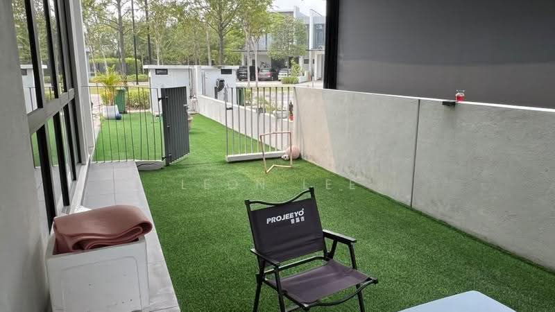 Semi-Detached House for Rent in Kota Kemuning (Shah Alam) - Leon Lee - Garden - PropertyGuru.com.my