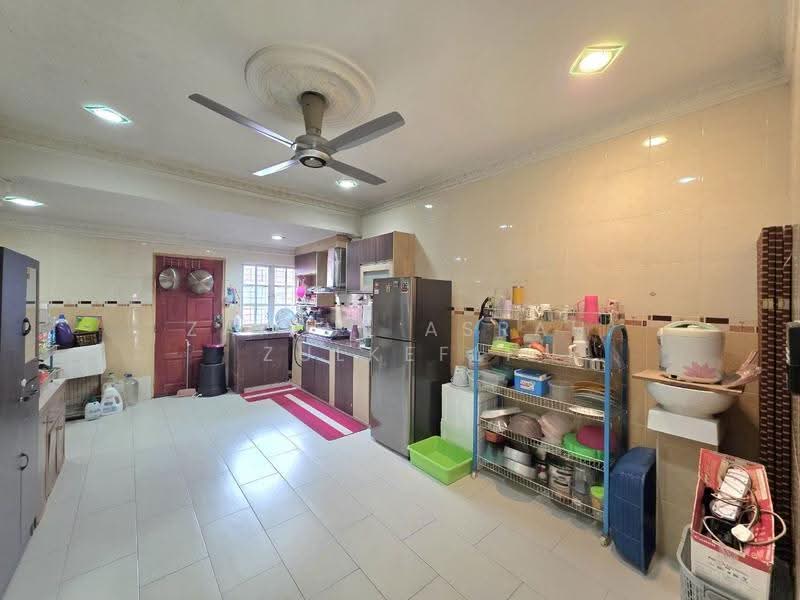 Rumah Teres untuk Dijual di Bandar Baru Bangi (Selangor) - Zairul Asrah Zulkefli - Kitchen - PropertyGuru.com.my