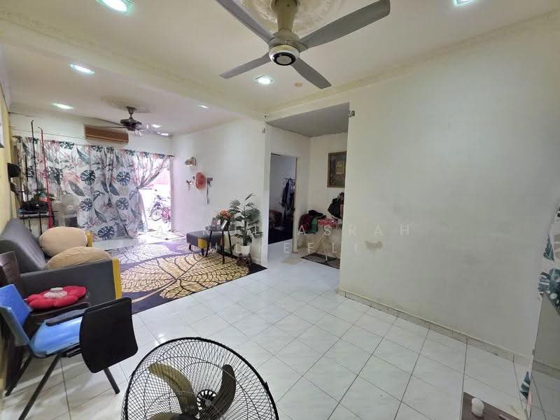 Rumah Teres untuk Dijual di Bandar Baru Bangi (Selangor) - Zairul Asrah Zulkefli - Living Room - PropertyGuru.com.my