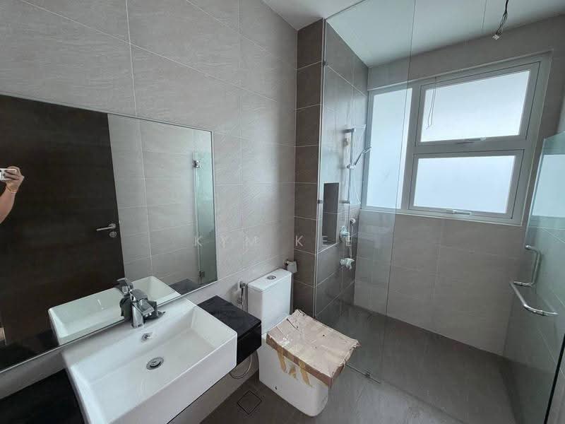Semi-Detached House for Sale in Johor Bahru (Johor) - Kym Kee - Bathroom - PropertyGuru.com.my