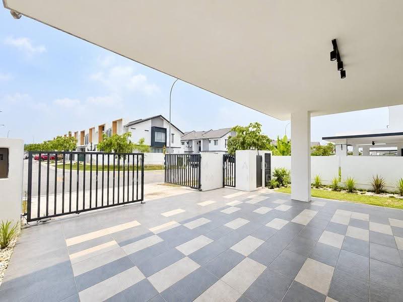Rumah Berkembar untuk Dijual di Semenyih (Selangor) - Muhammad Ridhwan Mohd Huzairi - Exterior - PropertyGuru.com.my