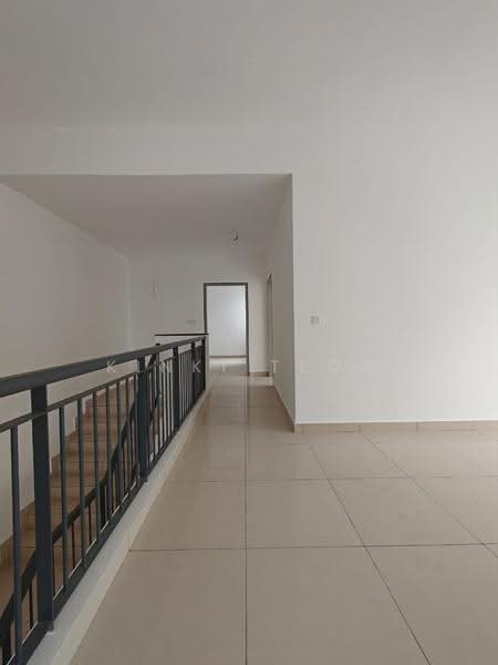 Rumah Kluster untuk Dijual di Taman Glenmarie (Johor Bahru) - Kinki Teow - Corridor - PropertyGuru.com.my