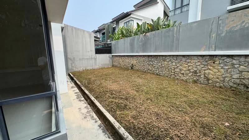 Semi-Detached House for Sale in Sungai Buloh (Selangor) - Anthony Foong - Exterior - PropertyGuru.com.my