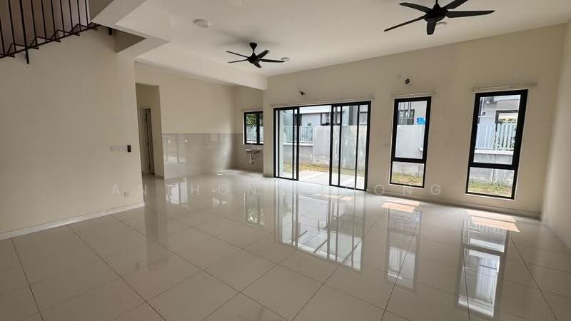 Semi-Detached House for Sale in Sungai Buloh (Selangor) - Anthony Foong - Living Room - PropertyGuru.com.my