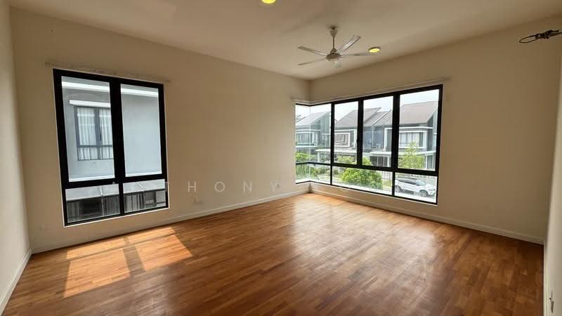 Semi-Detached House for Sale in Sungai Buloh (Selangor) - Anthony Foong - Living Room - PropertyGuru.com.my