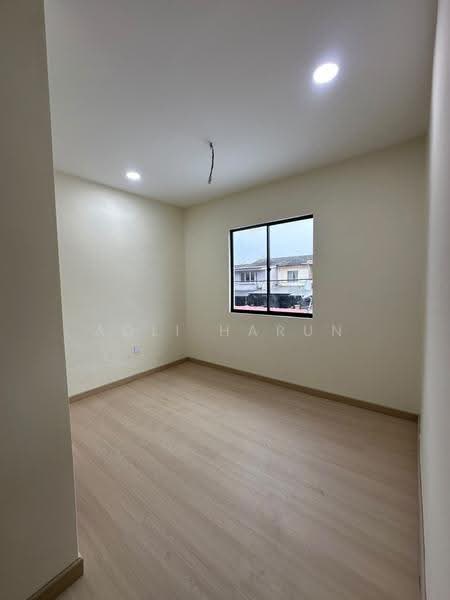 2-storey Terraced House for Sale in Taman Desa Jaya (Johor Bahru) - Adli Harun - Interior - PropertyGuru.com.my