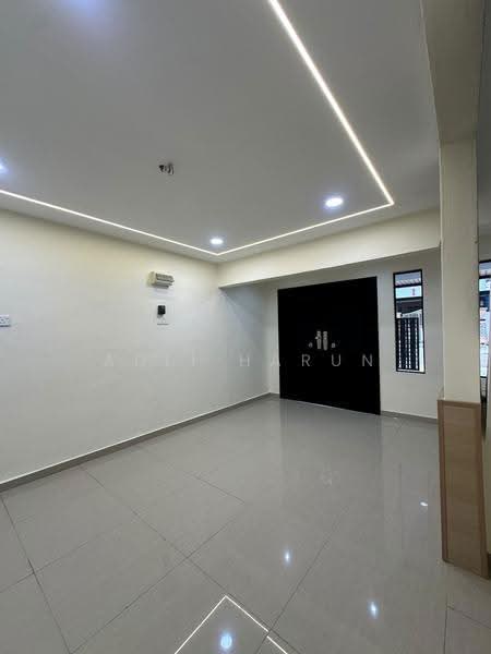 2-storey Terraced House for Sale in Taman Desa Jaya (Johor Bahru) - Adli Harun - Interior - PropertyGuru.com.my