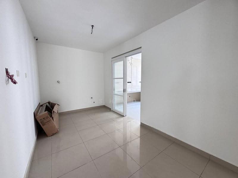 Rumah Berkembar untuk Dijual di Setia Tropika (Johor Bahru) - Arshad . - Interior - PropertyGuru.com.my