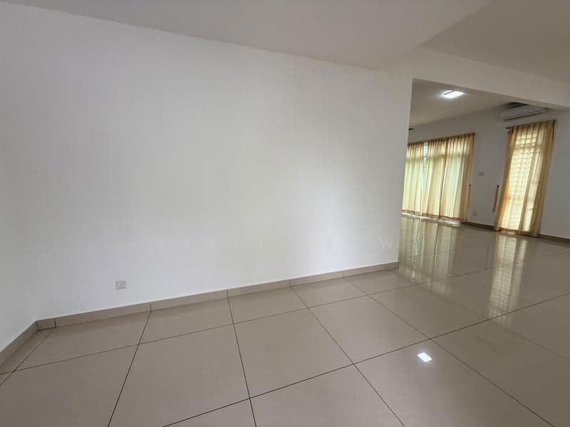 Rumah Berkembar untuk Dijual di Taman Nusa Idaman (Iskandar Puteri (Nusajaya)) - Kinki Teow - Living Room - PropertyGuru.com.my
