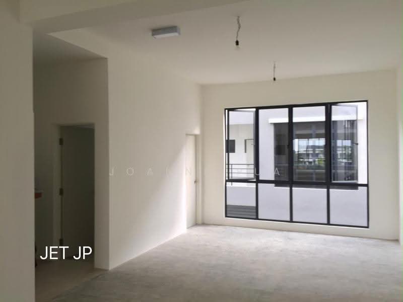 Kedai untuk Disewa di Eco Sanctuary (Telok Panglima Garang) - Joanne Pua - Living Room - PropertyGuru.com.my
