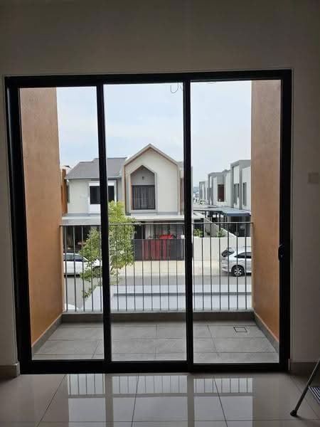 2-storey Terraced House for Rent in Taman Putra Prima (Puchong) - Paul Lee - Balcony - PropertyGuru.com.my