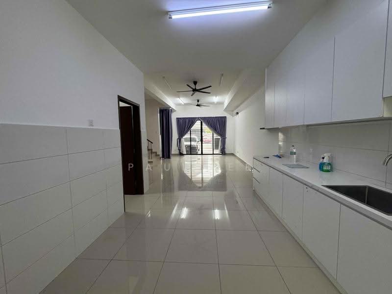 Rumah Teres 2-Tingkat untuk Disewa di Taman Putra Prima (Puchong) - Paul Lee - Kitchen - PropertyGuru.com.my