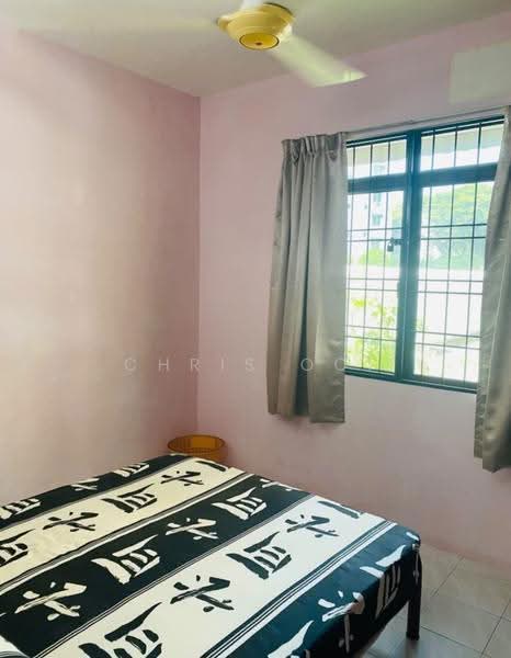 Rumah Teres untuk Dijual di Taman Free School (Jelutong) - Chris Ooi - Bedroom - PropertyGuru.com.my