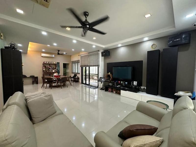 Rumah Berkembar untuk Dijual di Taman Bukit Prima (Cheras) - Mei SM Lee - The Peak, Taman Bukit Prima Living Room - PropertyGuru.com.my