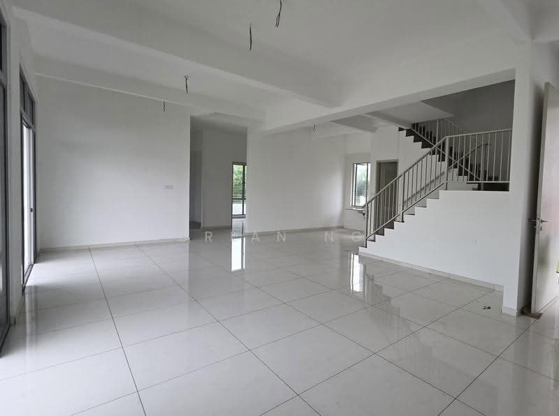 Rumah Banglo untuk Dijual di Klang (Selangor) - Brian Ng - Living Room - PropertyGuru.com.my