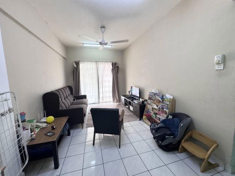 Pangsapuri untuk Dijual di Sri Lavender Apartment - Mohd Faizal - Living Room - PropertyGuru.com.my