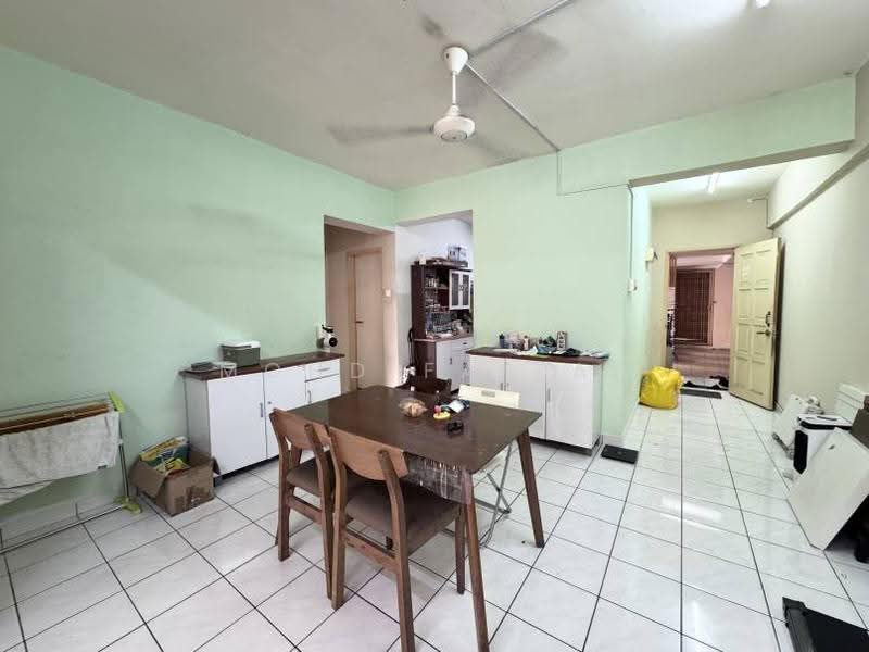 Pangsapuri untuk Dijual di Sri Lavender Apartment - Mohd Faizal - Dining Room - PropertyGuru.com.my