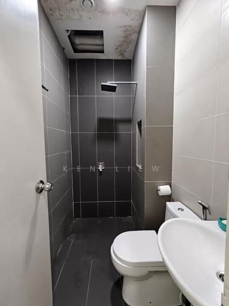2-storey Terraced House for Sale in Bandar Seri Alam (Masai) - Ken Liew - Bathroom - PropertyGuru.com.my