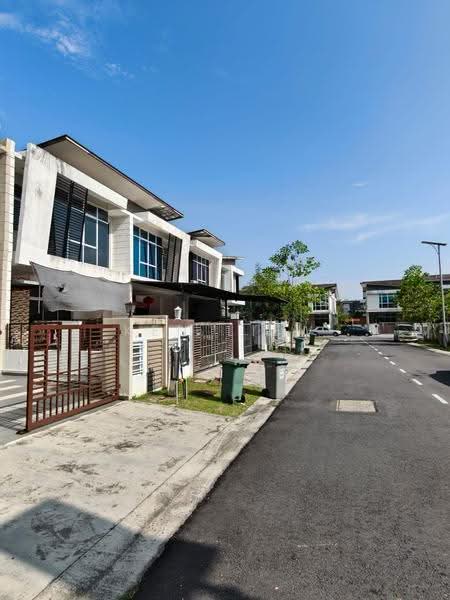 2-storey Terraced House for Sale in Bandar Seri Alam (Masai) - Ken Liew - Exterior - PropertyGuru.com.my